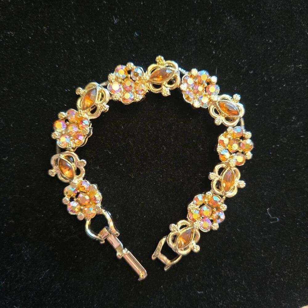 Vintage Floral Rhinestone Link Bracelt Gold Tone - Picture 1 of 7